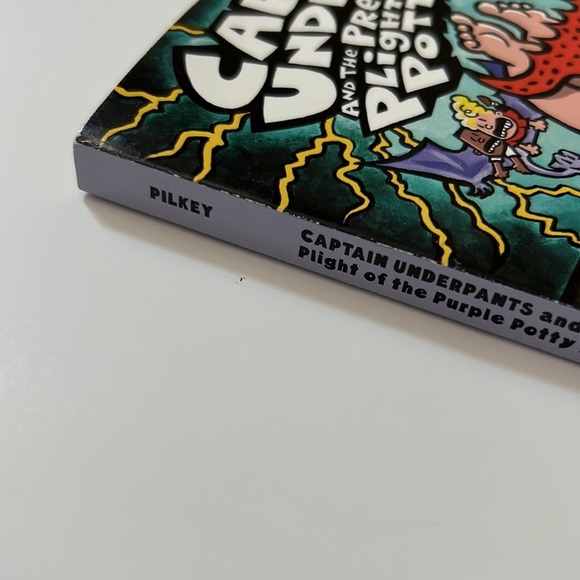 Captain Underpants Book Bundle - Picture 14 of 16